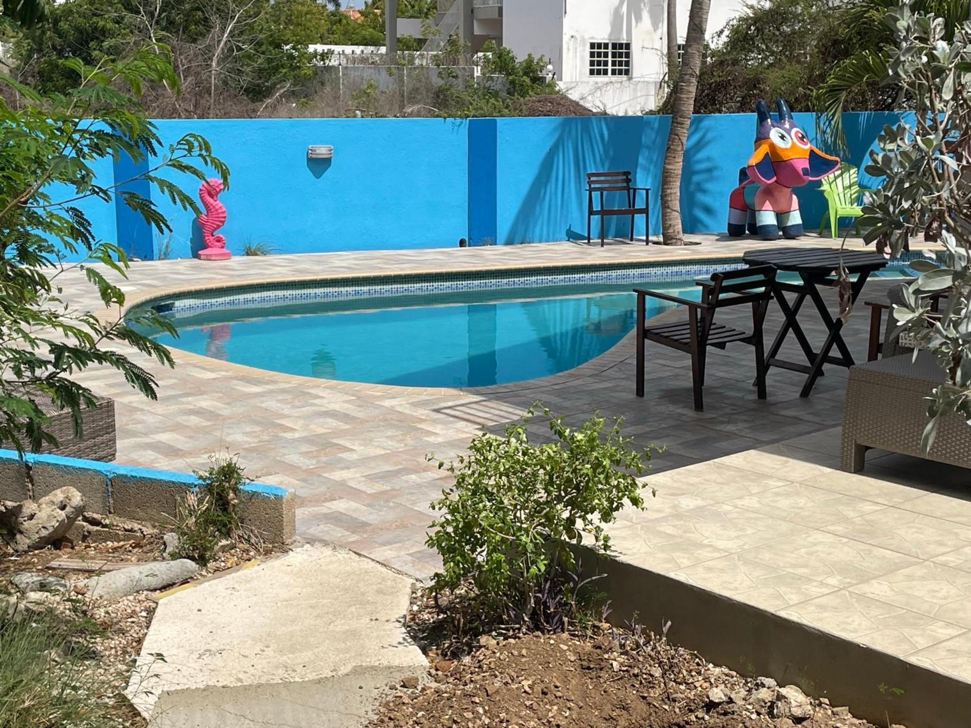 Advantage Apartments Curacao Willemstad Exteriör bild
